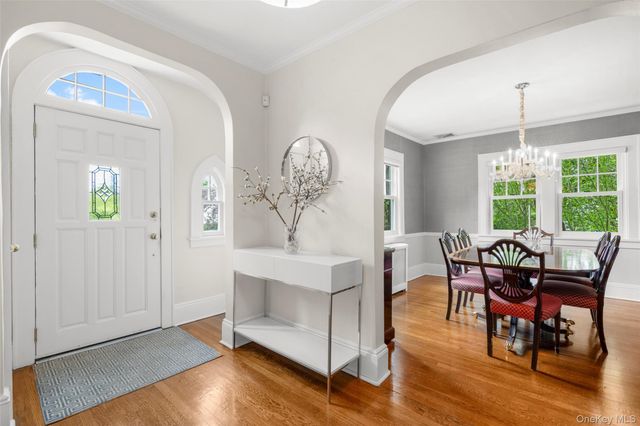 12 Parkway Street, Larchmont, NY 10538