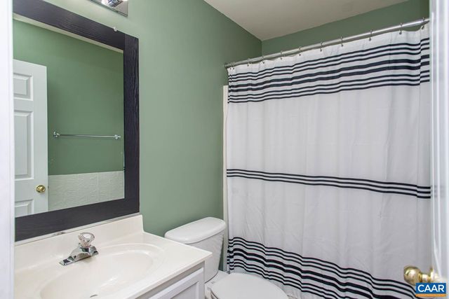 5 BRIDLEWOOD DR, Palmyra, VA 22963