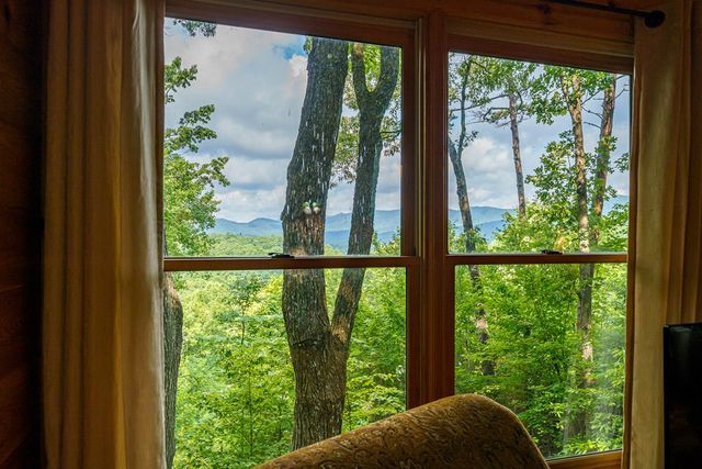 600 Cohutta Mountain Road, Blue Ridge, GA 30513
