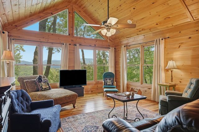 600 Cohutta Mountain Road, Blue Ridge, GA 30513