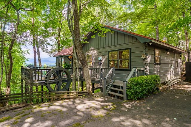 600 Cohutta Mountain Road, Blue Ridge, GA 30513
