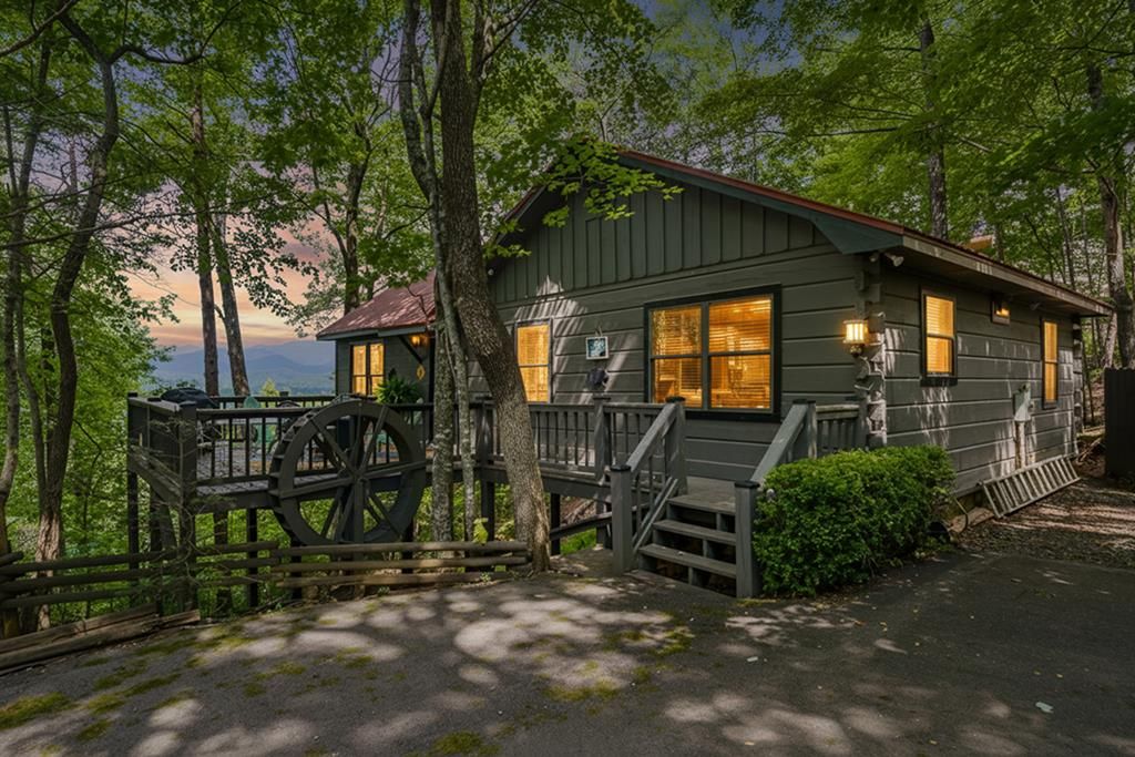 600 Cohutta Mountain Road, Blue Ridge, GA 30513