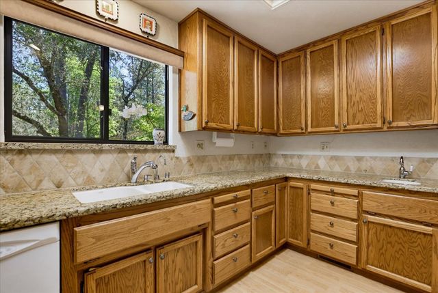 11412 Cottontail Way, Penn Valley, CA 95946