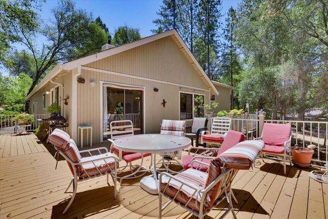 11412 Cottontail Way, Penn Valley, CA 95946