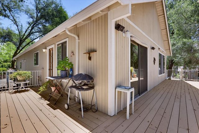 11412 Cottontail Way, Penn Valley, CA 95946