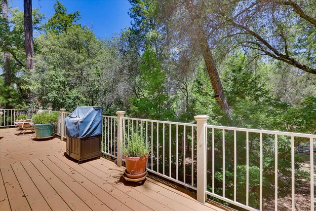 11412 Cottontail Way, Penn Valley, CA 95946