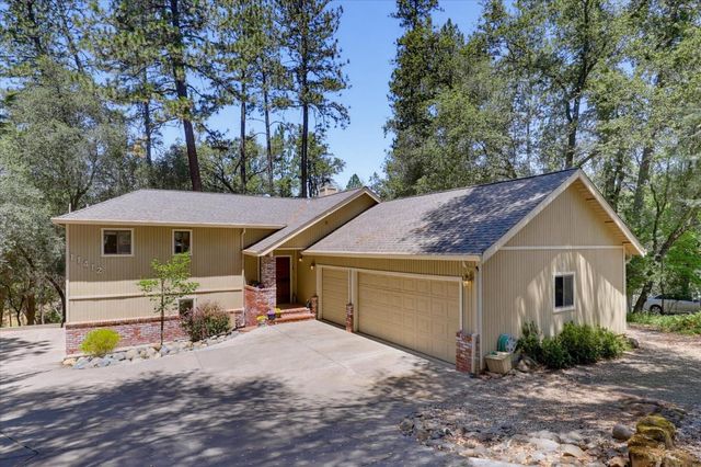 11412 Cottontail Way, Penn Valley, CA 95946
