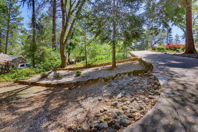 11412 Cottontail Way, Penn Valley, CA 95946