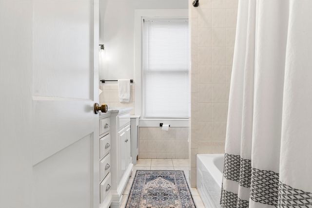 55 Caldwell St 1, Weymouth, MA 02191