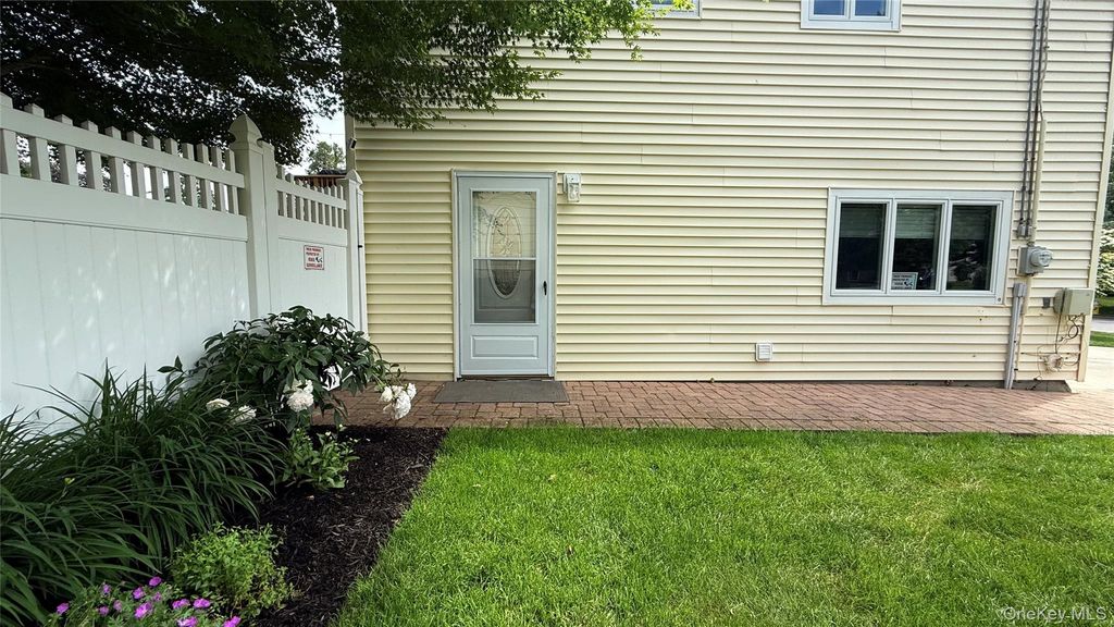 95 Stephen Road, Bayport, NY 11705