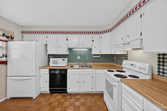 98 Moore Drive, Franklin, OH 45005