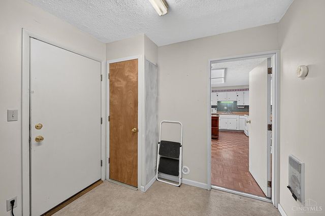 98 Moore Drive, Franklin, OH 45005
