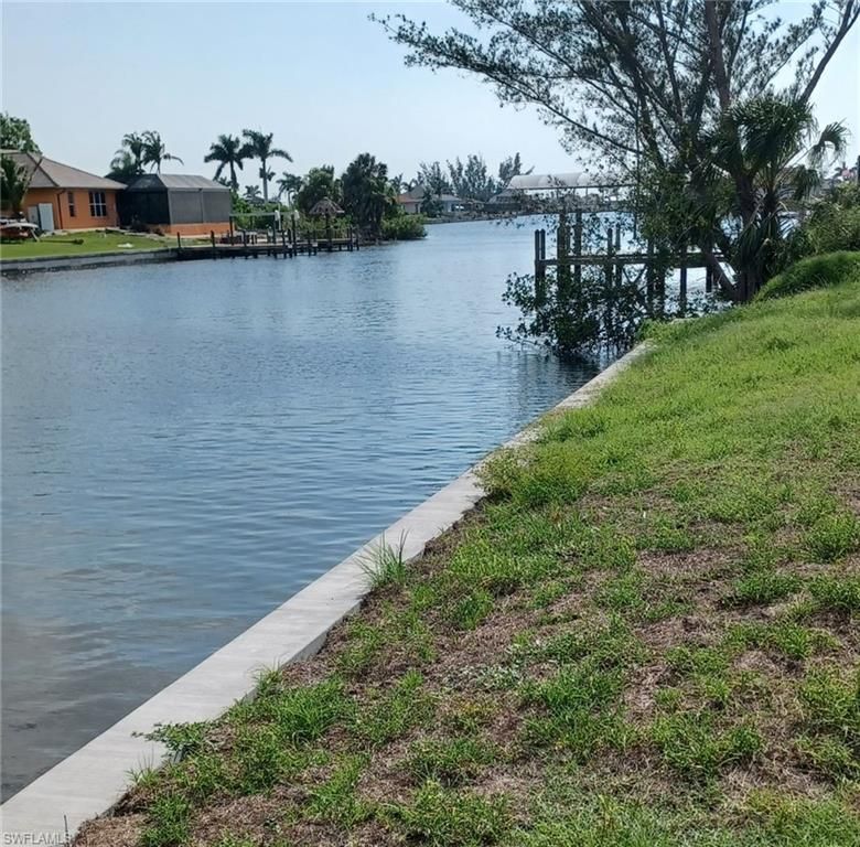Image 1 of property listing at 4128 NW 30th LN, Cape Coral, FL 33993