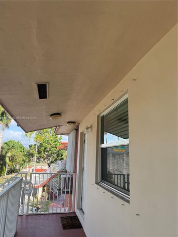 2915 Plunkett St 12A, Hollywood, FL 33020