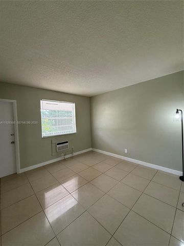 2915 Plunkett St 12A, Hollywood, FL 33020