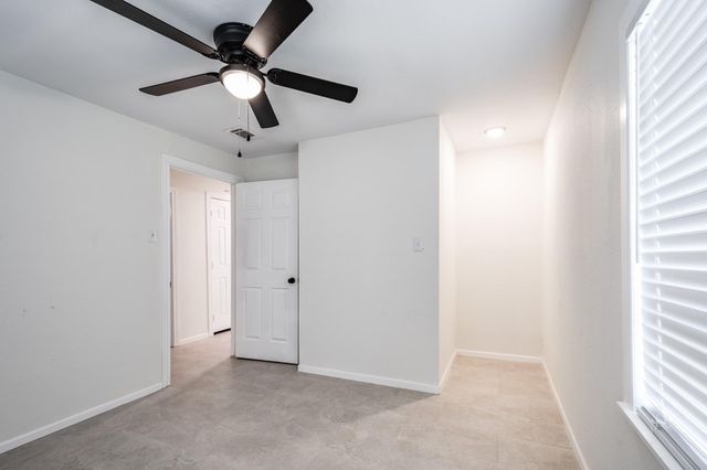 6510 Wade Road, Baytown, TX 77521