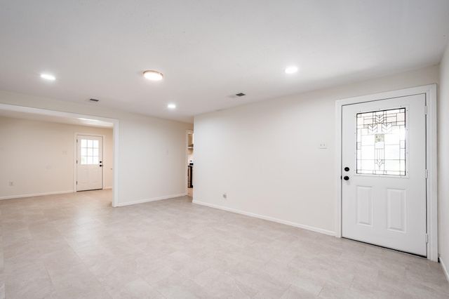 6510 Wade Road, Baytown, TX 77521