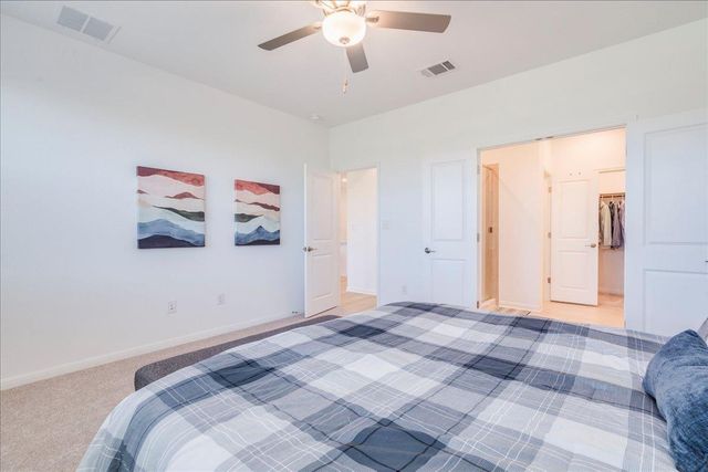 802 Papaya DR, Buda, TX 78610
