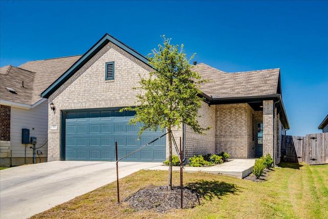 802 Papaya DR, Buda, TX 78610
