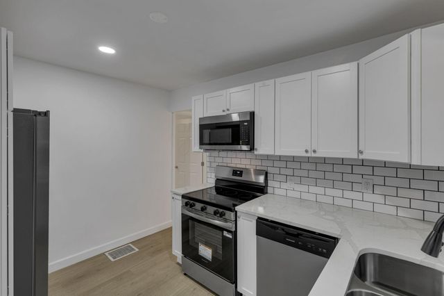 1575 Vendome Drive S, Columbus, OH 43219