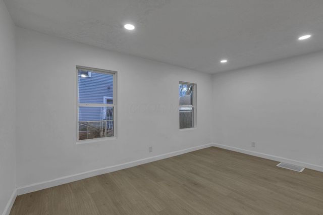 1575 Vendome Drive S, Columbus, OH 43219