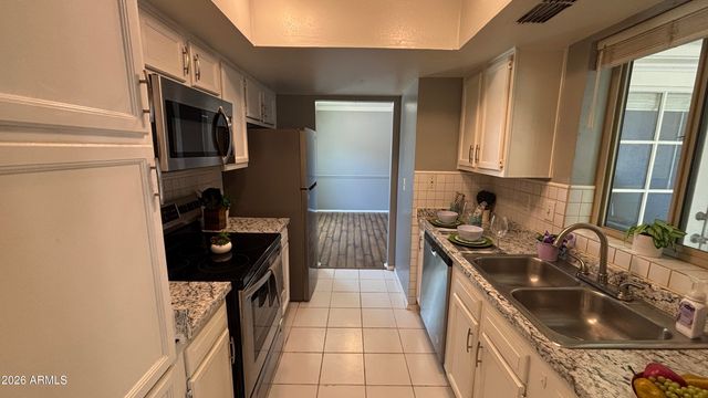 15801 N 29TH Street 1, Phoenix, AZ 85032