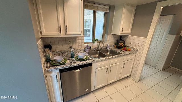 15801 N 29TH Street 1, Phoenix, AZ 85032
