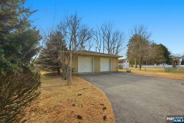 70 Weinmanns Boulevard, Wayne, NJ 07470