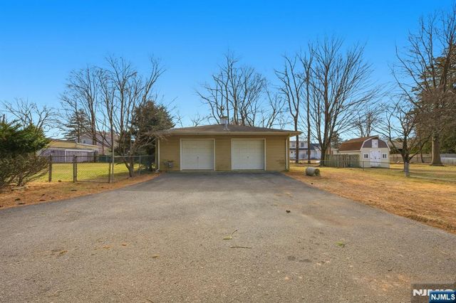 70 Weinmanns Boulevard, Wayne, NJ 07470