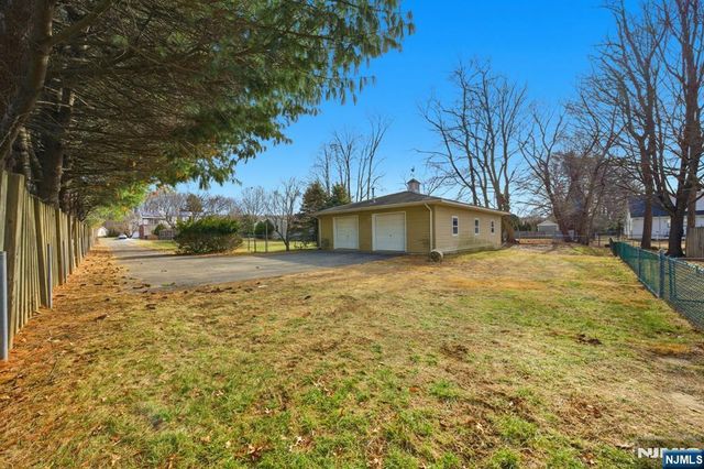 70 Weinmanns Boulevard, Wayne, NJ 07470