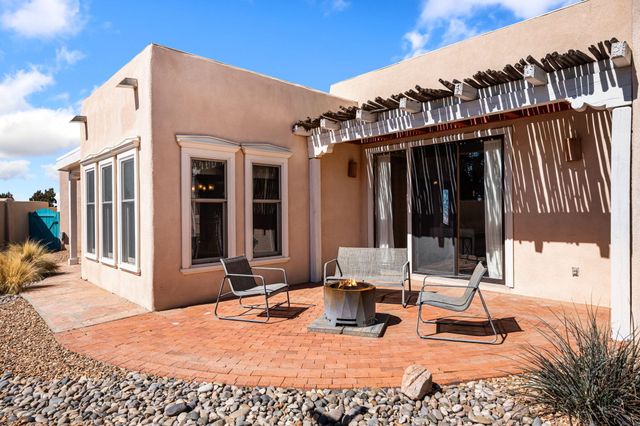 19 Roadrunner Trail, Placitas, NM 87043