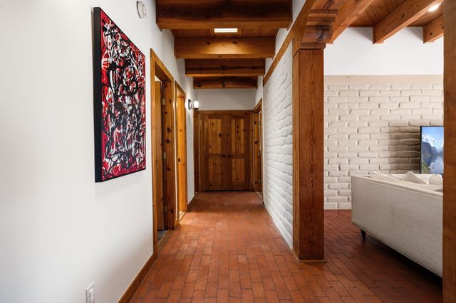 19 Roadrunner Trail, Placitas, NM 87043