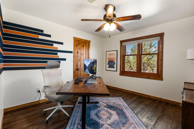 19 Roadrunner Trail, Placitas, NM 87043