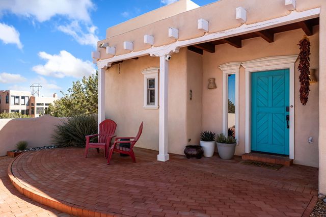 19 Roadrunner Trail, Placitas, NM 87043
