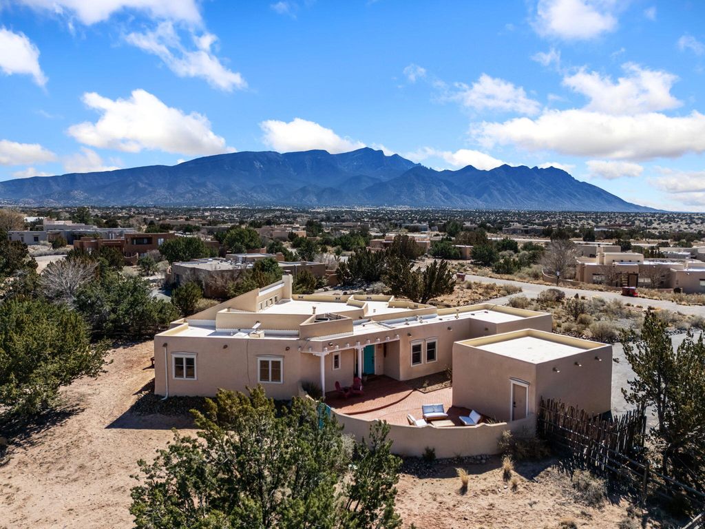 Image 1 of property listing at 19 Roadrunner Trail, Placitas, NM 87043