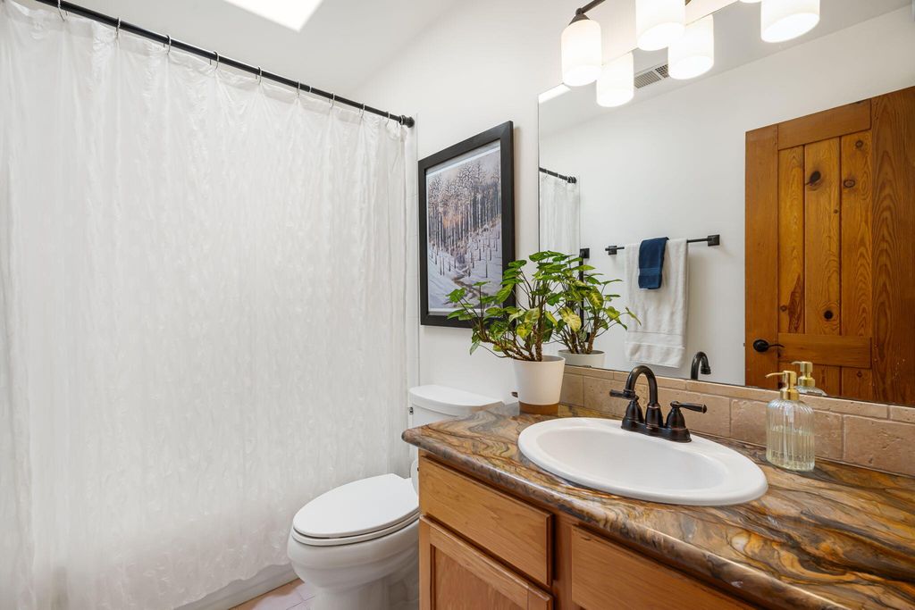 Image 30 of property listing at 19 Roadrunner Trail, Placitas, NM 87043