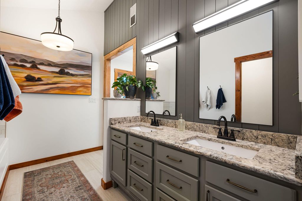 Image 39 of property listing at 19 Roadrunner Trail, Placitas, NM 87043