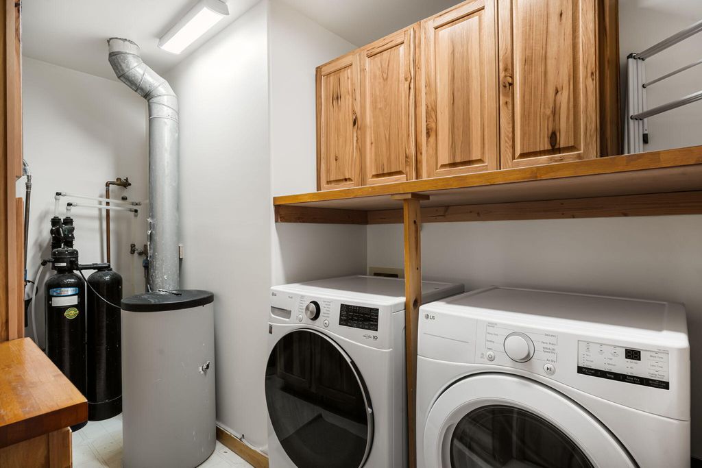 Image 43 of property listing at 19 Roadrunner Trail, Placitas, NM 87043