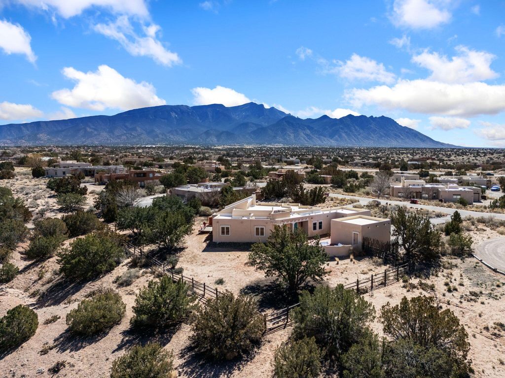 Image 45 of property listing at 19 Roadrunner Trail, Placitas, NM 87043