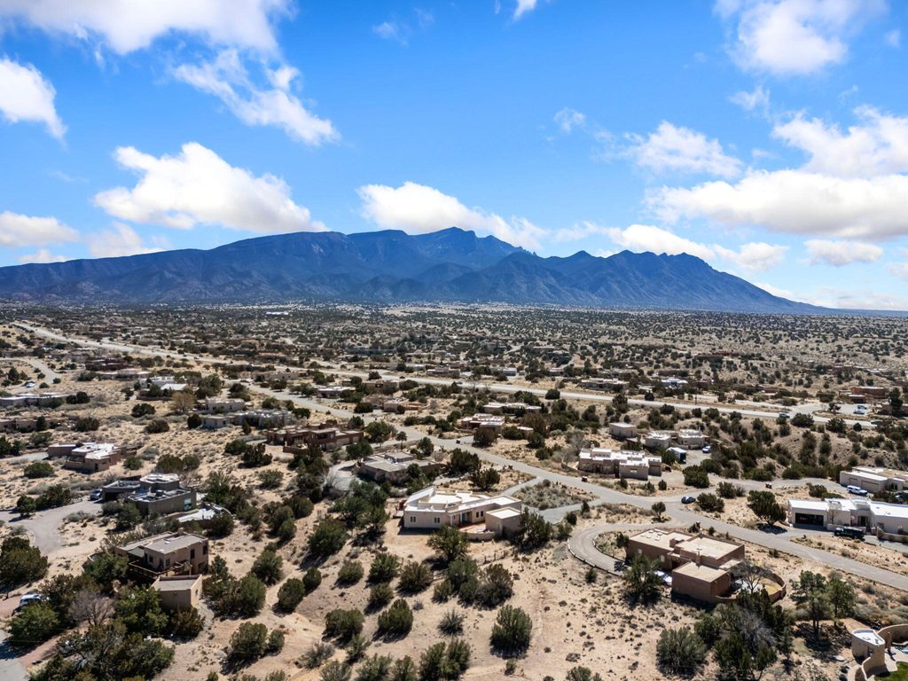 Image 48 of property listing at 19 Roadrunner Trail, Placitas, NM 87043