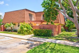 2530 Albatross Road N 8-B, Delray Beach, FL 33444