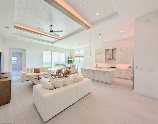 9077 Wisteria WAY, Naples, FL 34114