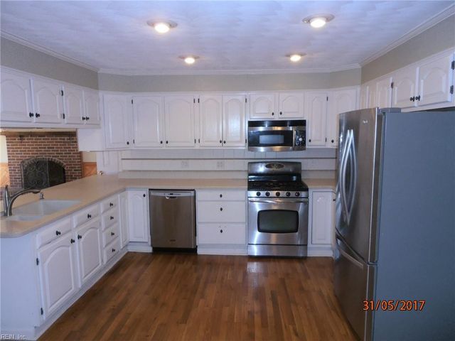 1656 Will O Wisp DR, Virginia Beach, VA 23454