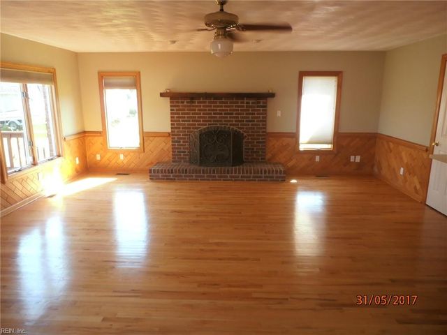 1656 Will O Wisp DR, Virginia Beach, VA 23454