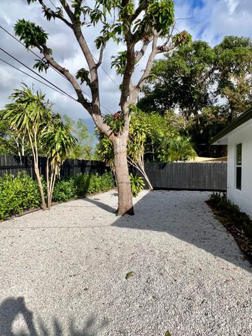 140 SW 5th Avenue, Delray Beach, FL 33444