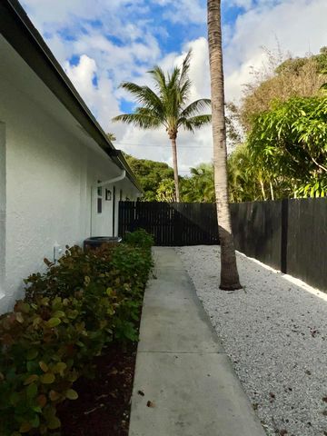 140 SW 5th Avenue, Delray Beach, FL 33444
