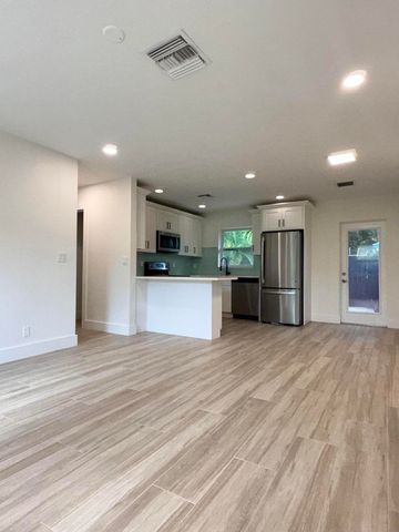 140 SW 5th Avenue, Delray Beach, FL 33444
