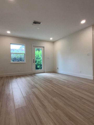 140 SW 5th Avenue, Delray Beach, FL 33444