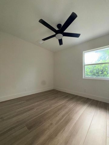 140 SW 5th Avenue, Delray Beach, FL 33444