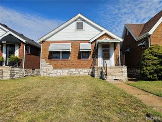 5343 Chippewa Street, St Louis, MO 63109